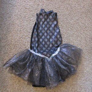 NWOT Leos Dancewear Large Adult Silver Metallic Black Tulle Skirt Costume Skate